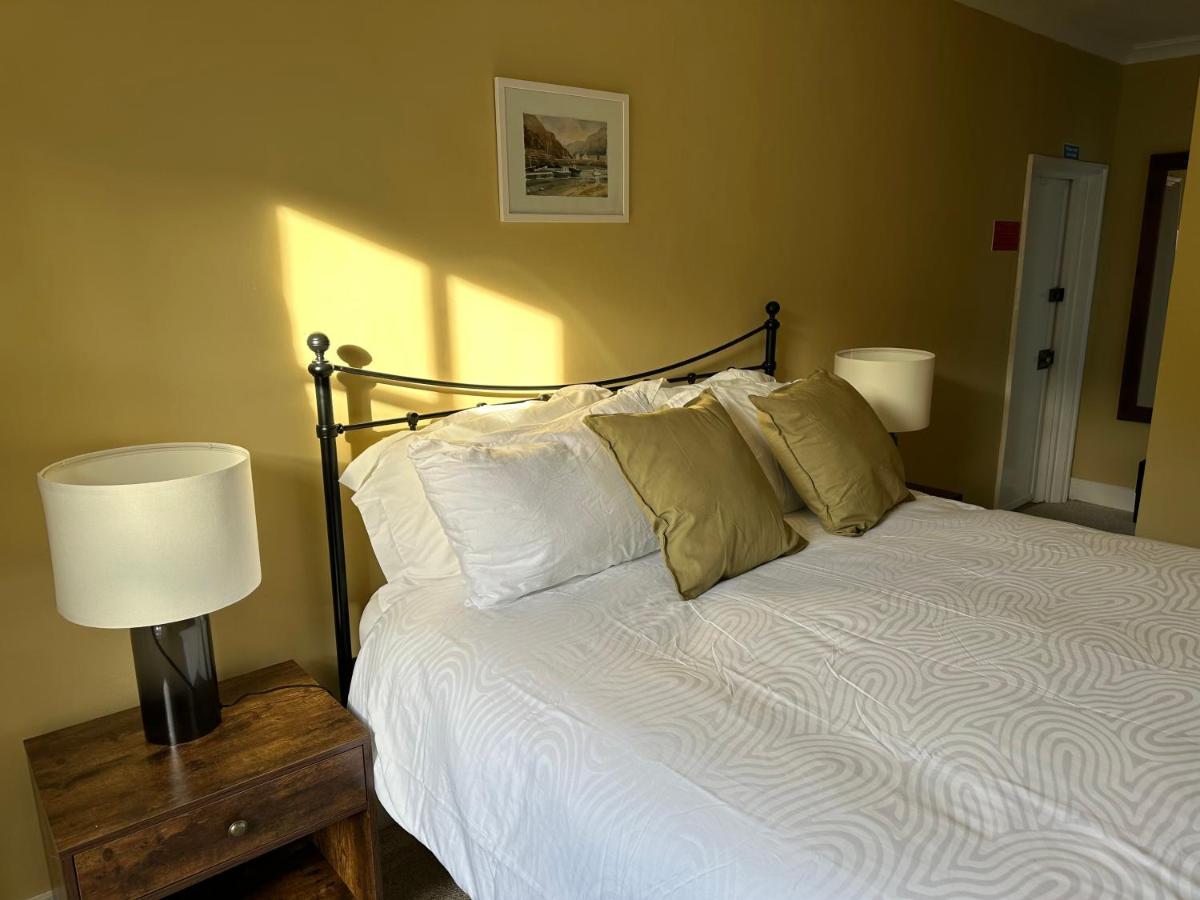 The Old Bakehouse Bed & Breakfast Colyton Dış mekan fotoğraf