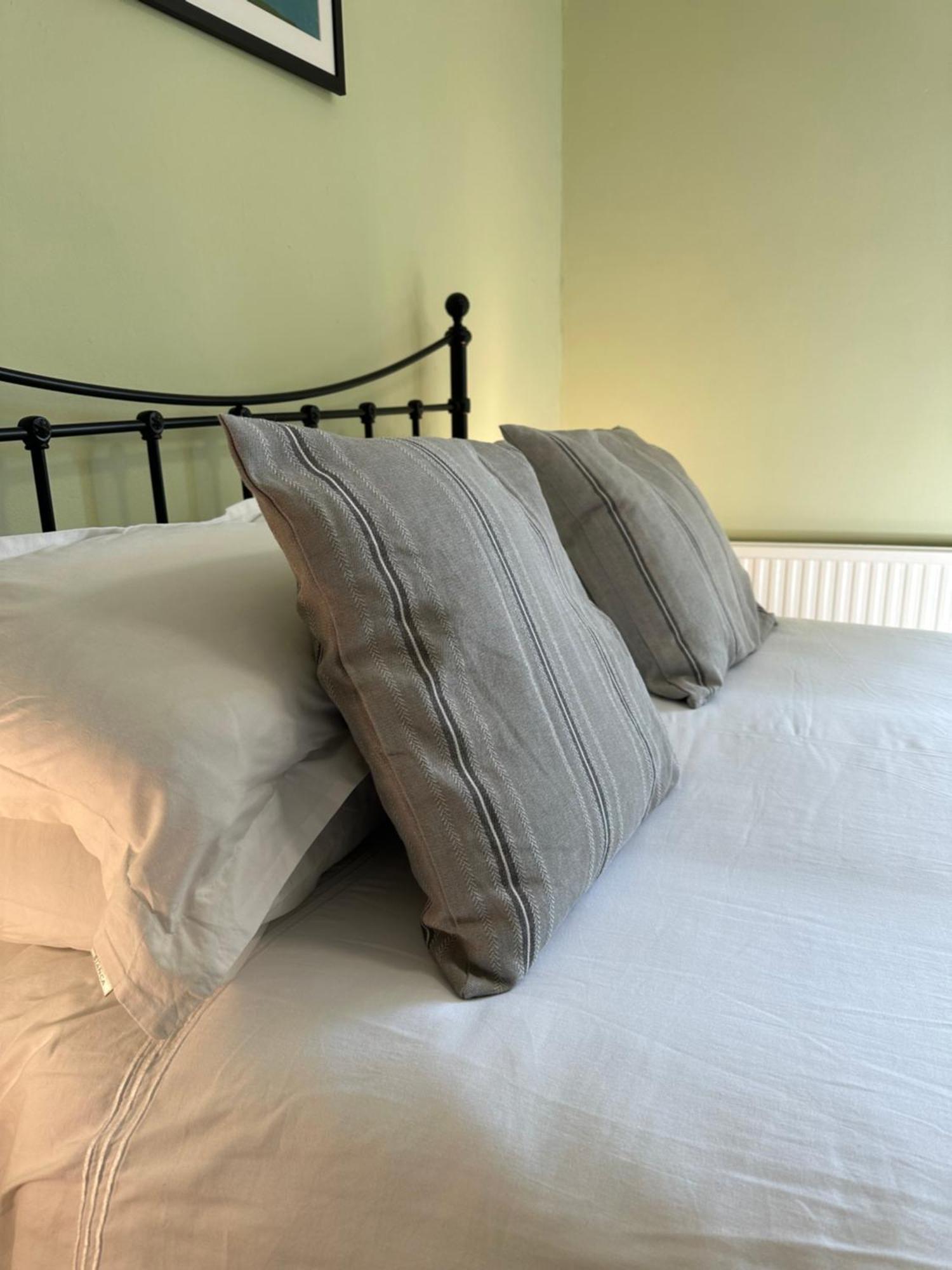 The Old Bakehouse Bed & Breakfast Colyton Dış mekan fotoğraf